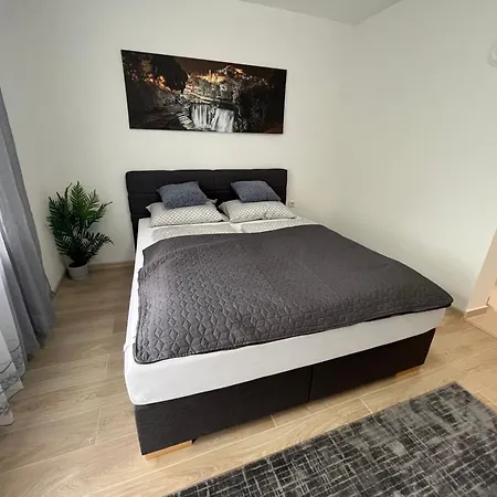 Aparthouse Bilic - Terrace Apartamento *
